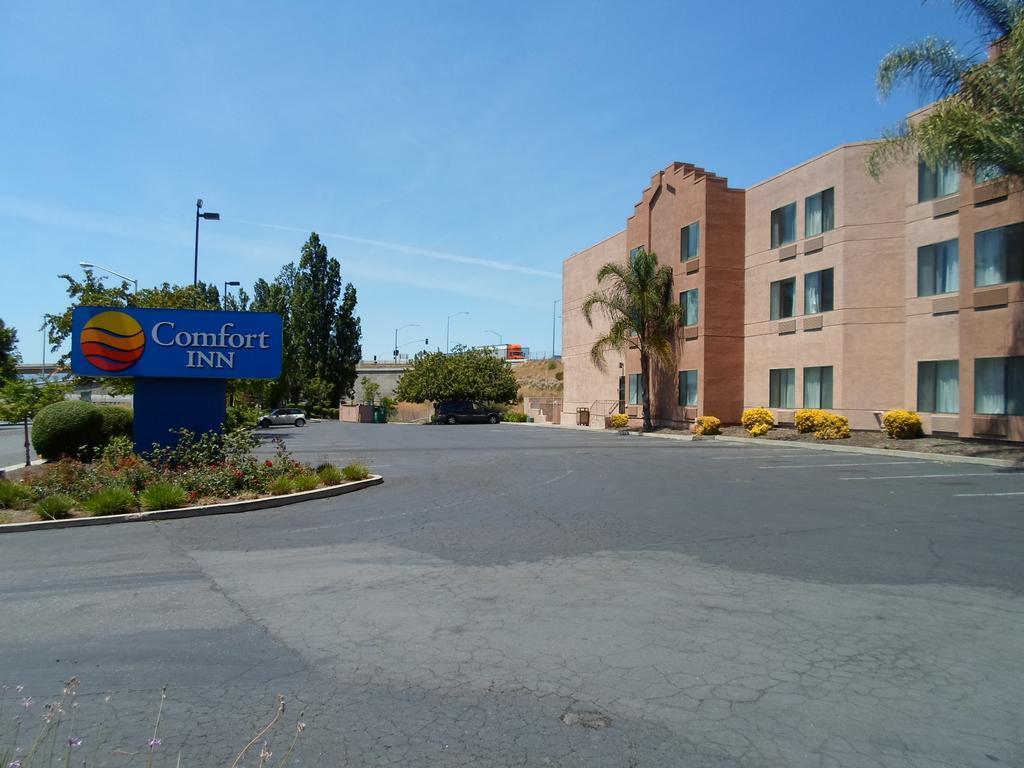 Comfort Inn Silicon Valley East Fremont Exteriér fotografie